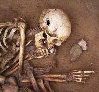 Cliff’s End primary burial